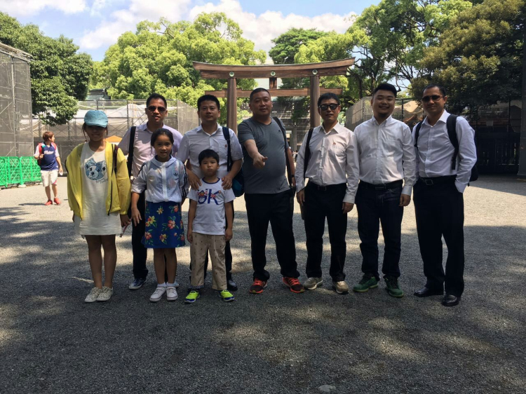 合影.jpg 合影.jpg