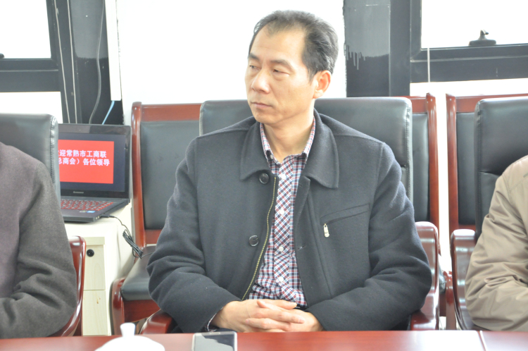 6昆山市工商联（总商会）秘书长周幸生在座谈会上.jpg