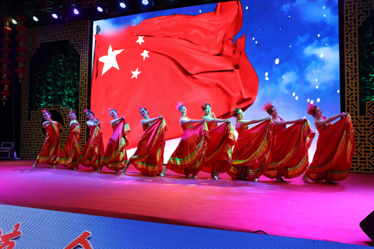 17舞蹈《不忘初心》.jpg 17舞蹈《不忘初心》.jpg