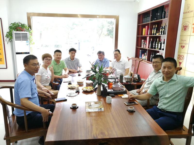 微信图片_20180726143915_编辑.jpg 微信图片_20180726143915_编辑.jpg