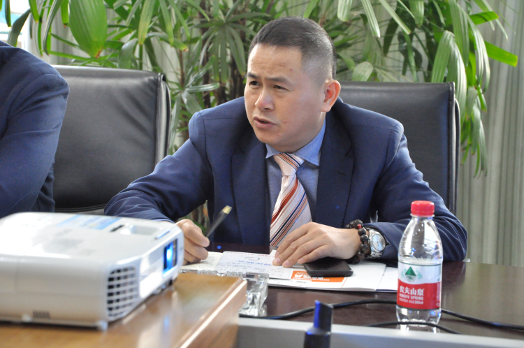 5执行会长钟永旺发言.jpg
