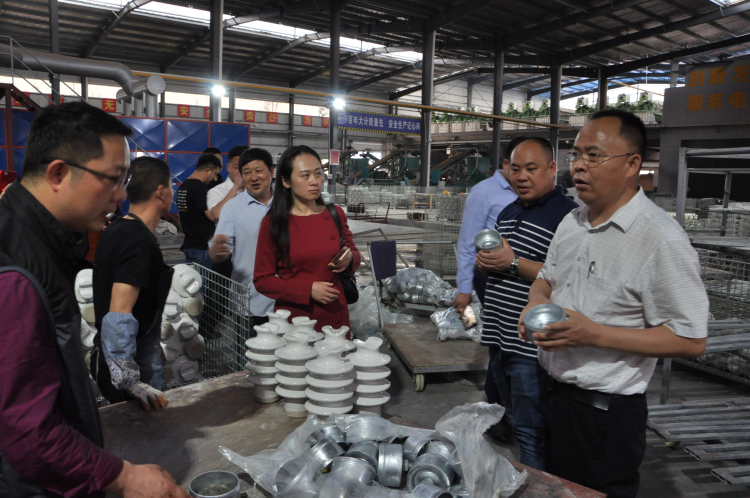 5参观江西正强电瓷电器有限公司.jpg