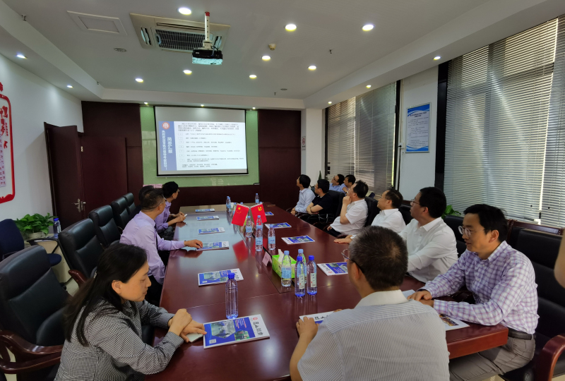 1座谈会现场.jpg 1座谈会现场.jpg