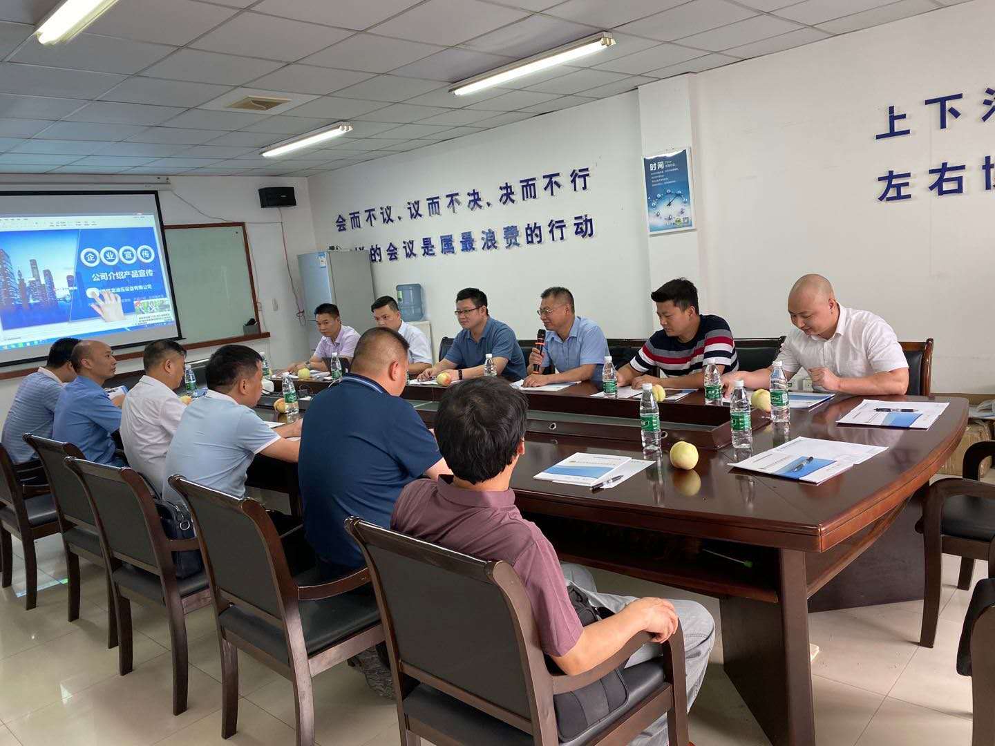 ff62d5974ef7e2e79c5ec2958de84ab.jpg ff62d5974ef7e2e79c5ec2958de84ab.jpg