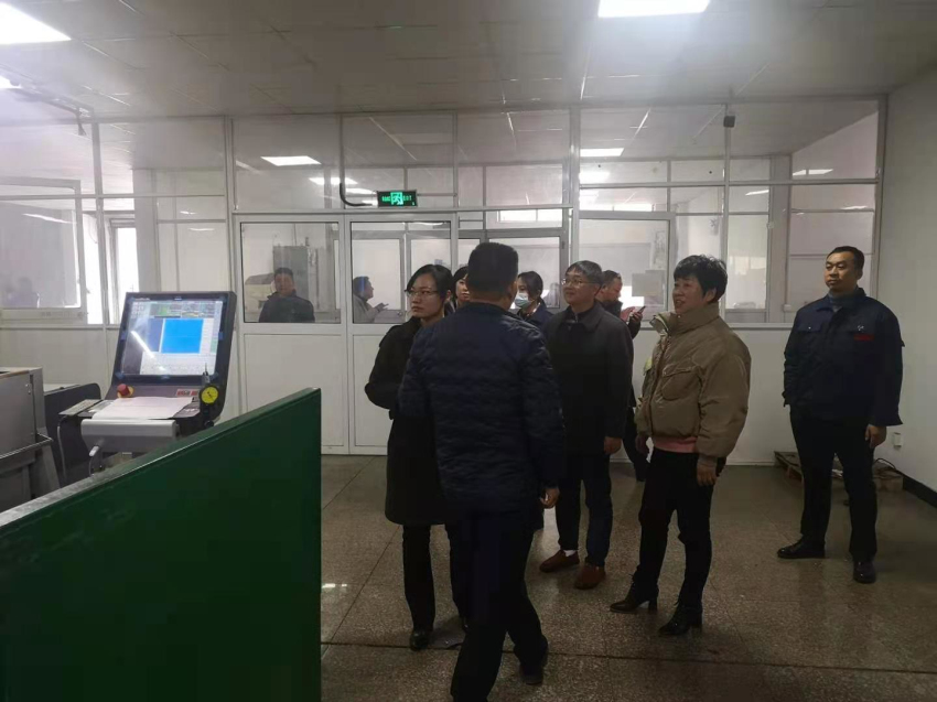 6参观翊腾电子.jpg 6参观翊腾电子.jpg