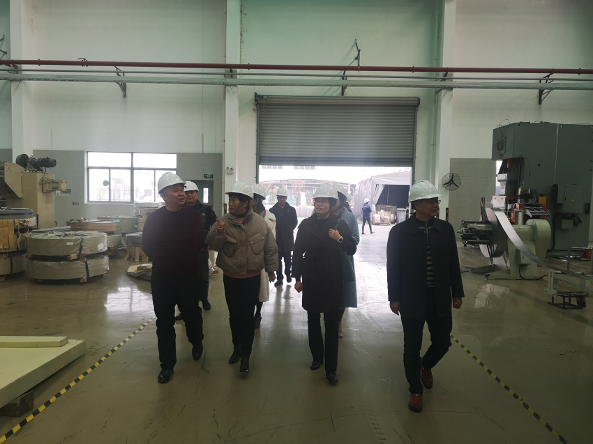 7参观福聚禄机械.jpg 7参观福聚禄机械.jpg