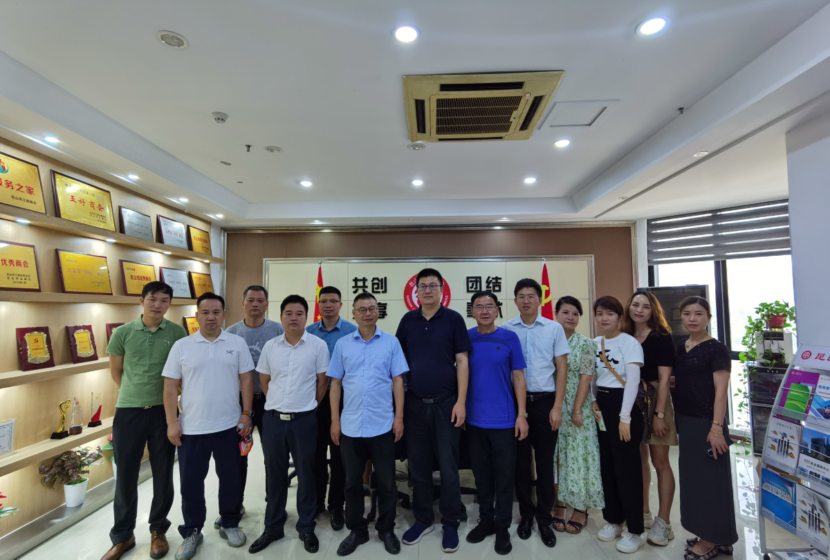 3合影.jpg 3合影.jpg