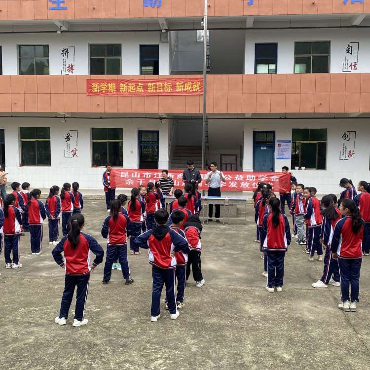 3cc1ba5651394123b32e33440c53d967.jpg 3cc1ba5651394123b32e33440c53d967.jpg